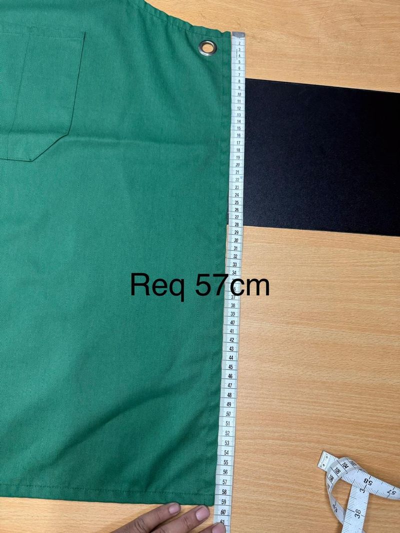 Professional cotton apron with embroidered logo